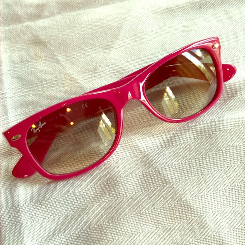 Ray-Ban Wayfarer Sunglasses
